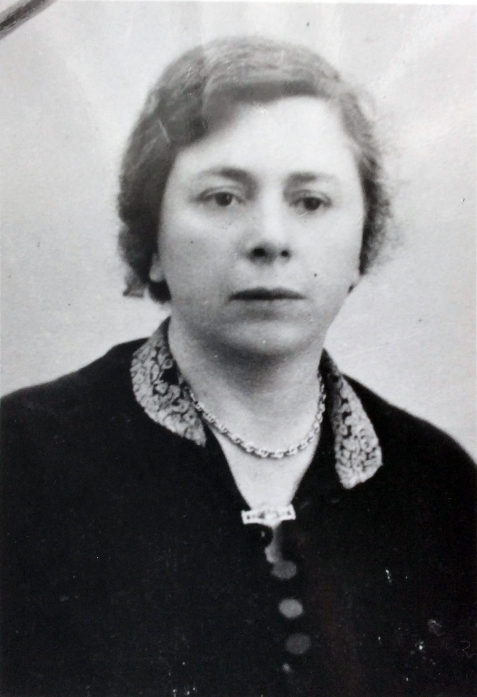 Anna Kluchko 1940s head v_1244