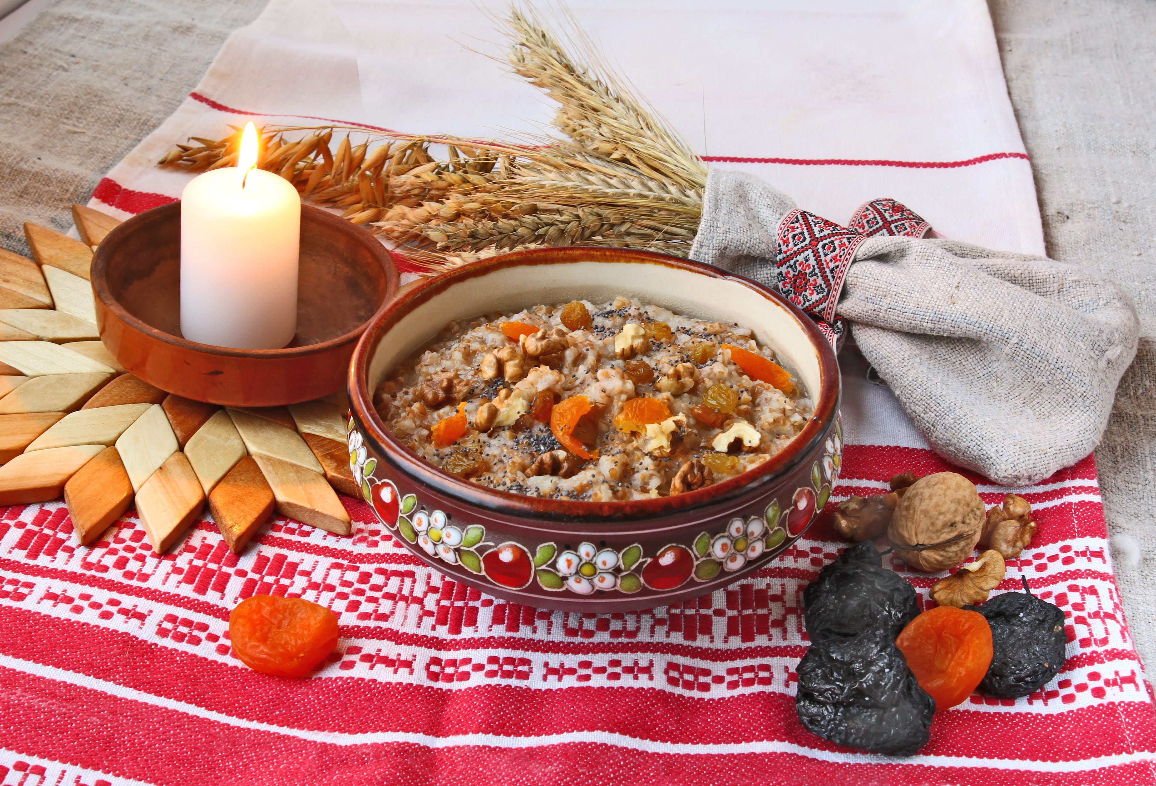 Pot with traditional Christmas porridge