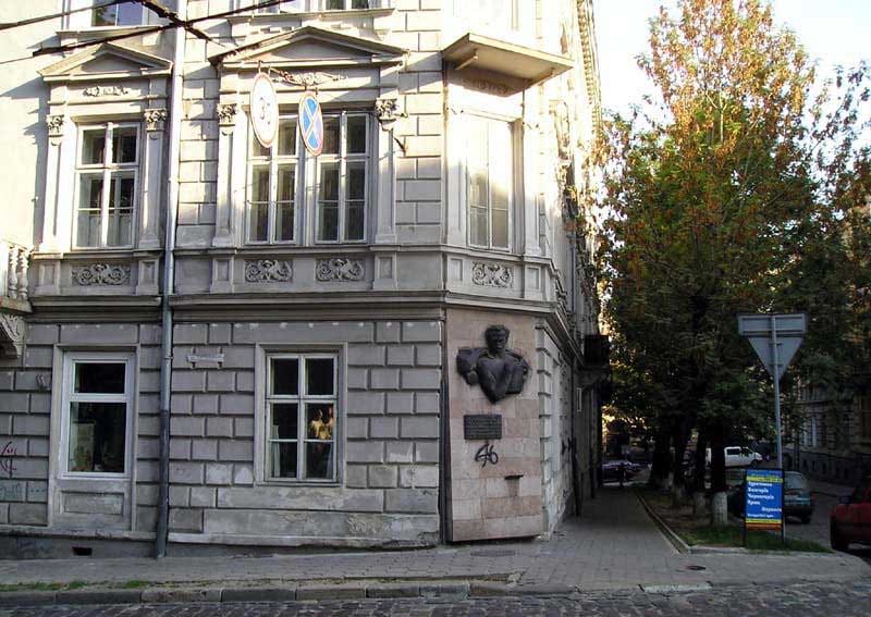 13. вул Каменярів